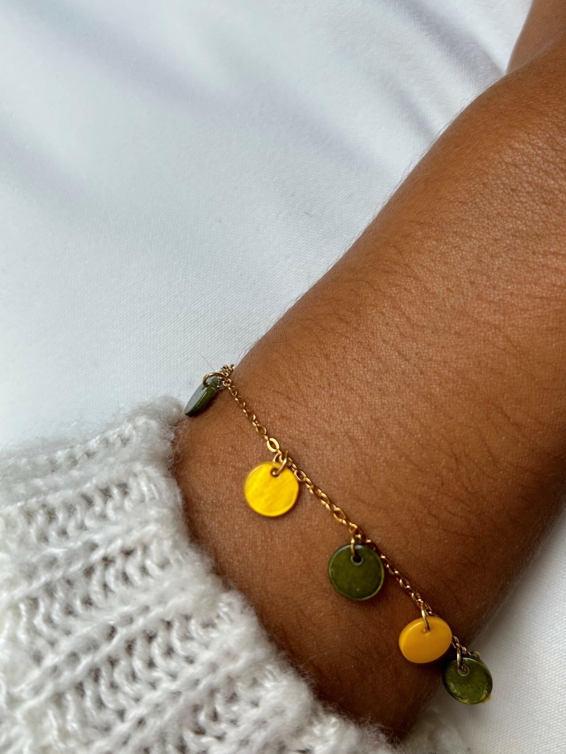 Bracelet jaune olive