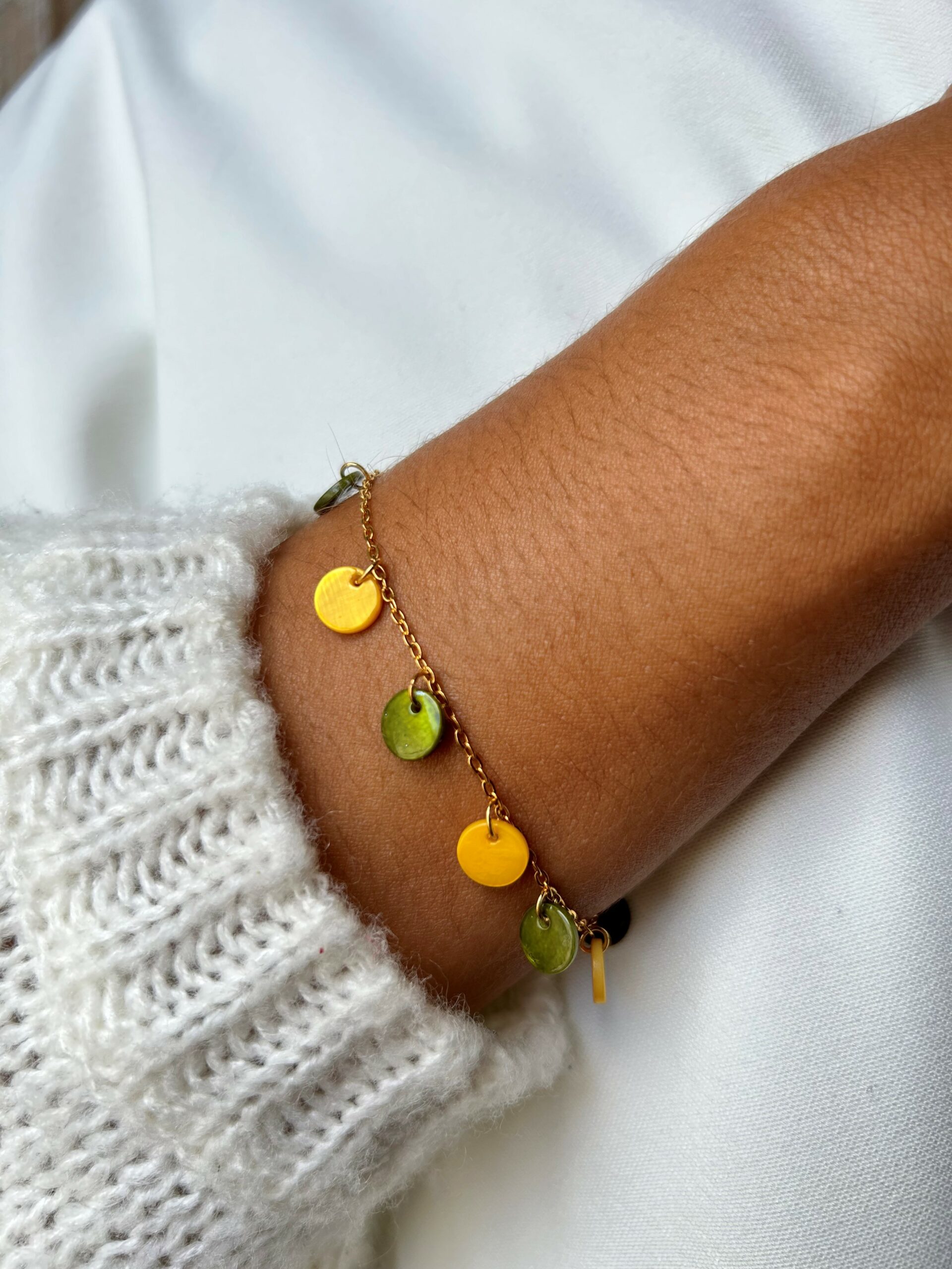 Bracelet jaune olive