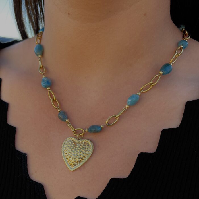 collier cœur pierre bleue
