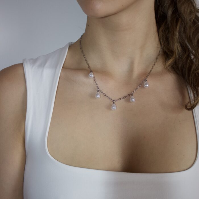 Collier argenté perles gouttes blanches