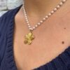 collier fleur perles blanches