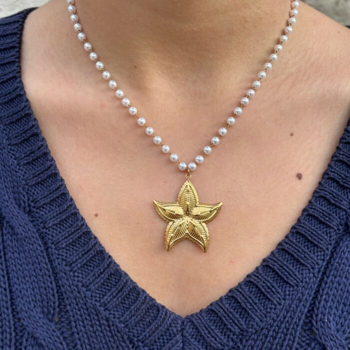 Collier perles blanches pendentif étoile