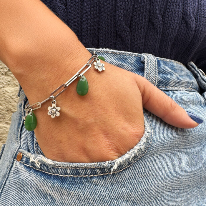Bracelet fleurs et gouttes vertes