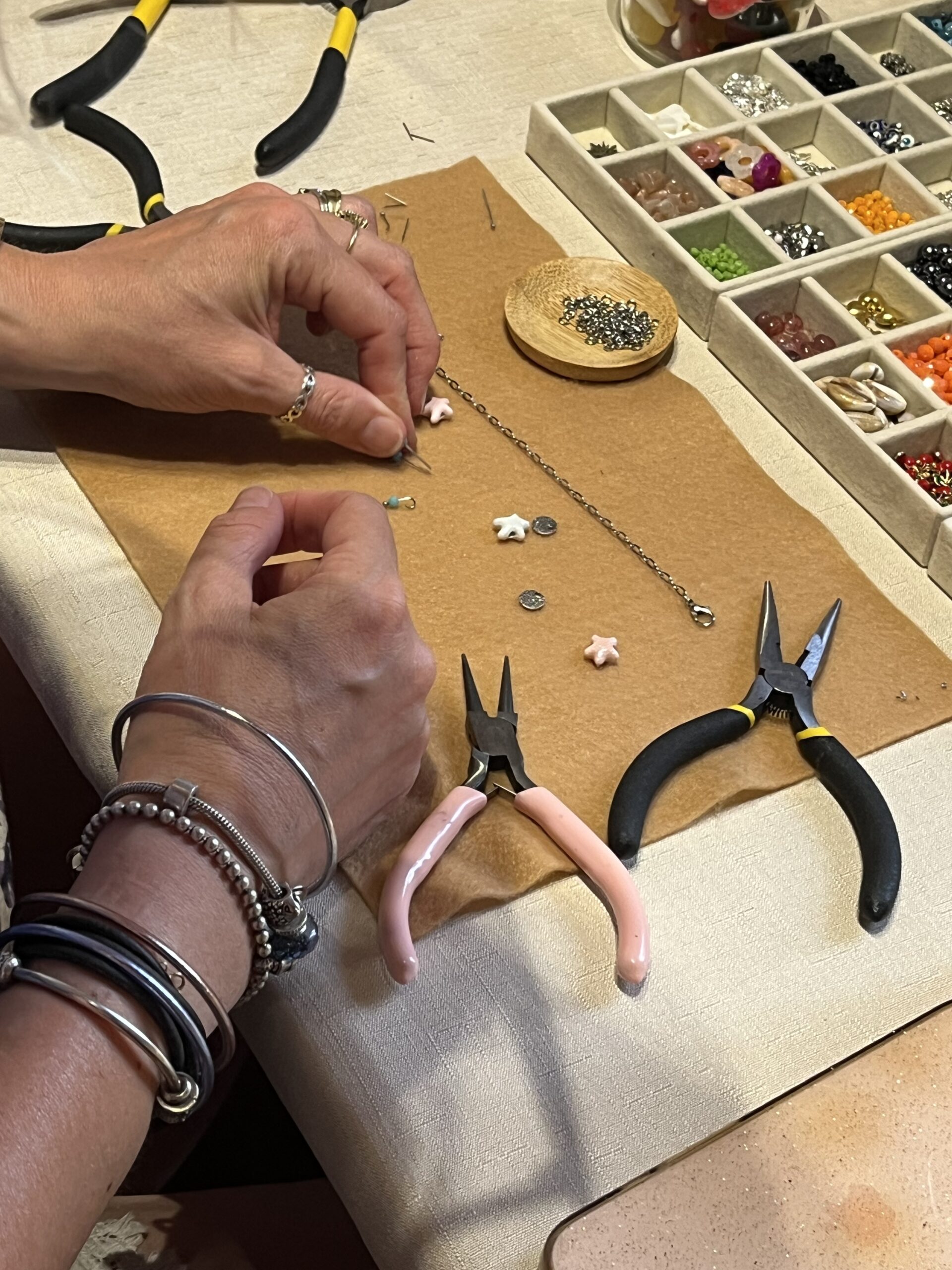 Atelier Bracelet Personnalisé & Brunch Atelier Bracelet Personnalisé & Brunch